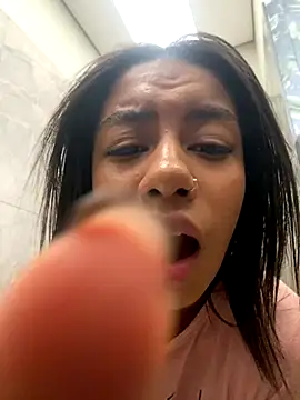 ATENEA SEXXXY online show from November 12, 2025, 8:01 pm