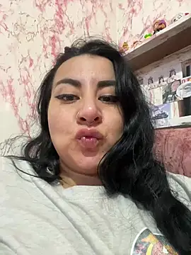 Snapshot of Abril_Luv chatting on March 15, 2025, 1:40 pm Abril Luv online show from March 15, 2025, 1:40 pm