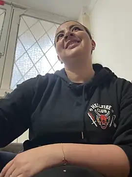 Snapshot of Abril_Luv chatting on October 25, 2025, 10:47 am Abril Luv online show from October 25, 2025, 10:47 am