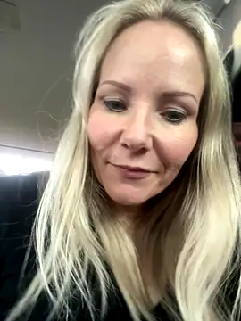 Snapshot of Sexual_Lovable_Doll chatting on November 26, 2025, 7:58 pm Sexual Lovable Doll online show from November 26, 2025, 7:58 pm