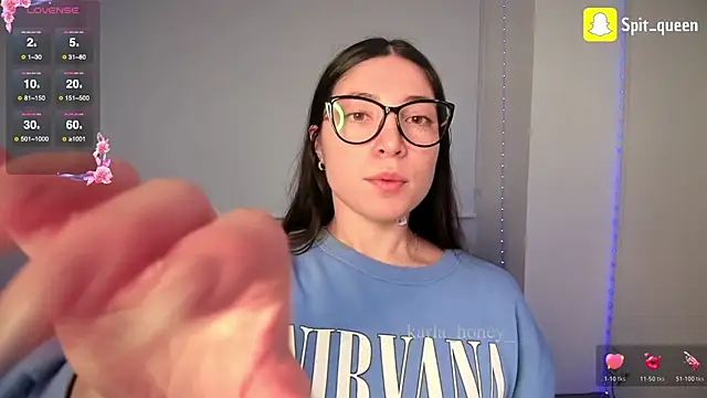 Snapshot of Spit_queen chatting on October 23, 2025, 10:41 pm Spit queen online show from October 23, 2025, 10:41 pm