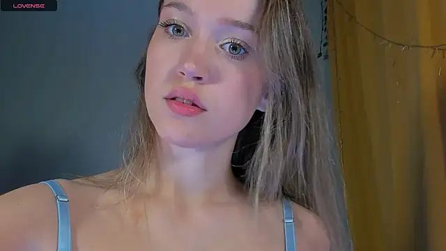 Amelia Lein online show from December 19, 2024, 11:46 pm