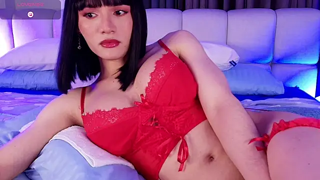 sweetieluna01 online show from January 11, 2026, 10:27 pm