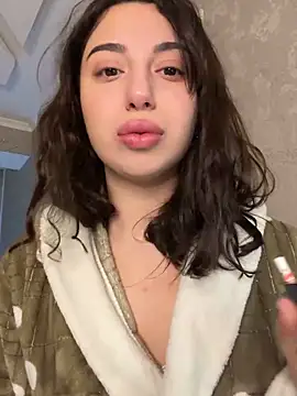 Snapshot of Tasty_Nora chatting on December 25, 2024, 5:05 am Tasty Nora online show from December 25, 2024, 5:05 am