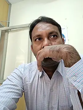 adicma123 online show from April 14, 2026, 3:33 am