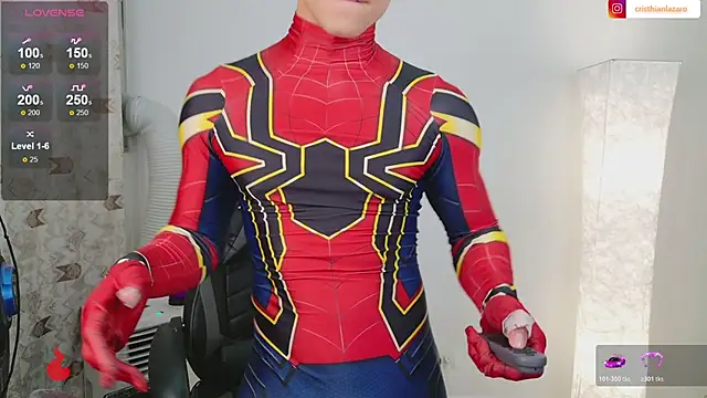 DannyMaximoff online show from November 4, 2025, 11:30 pm