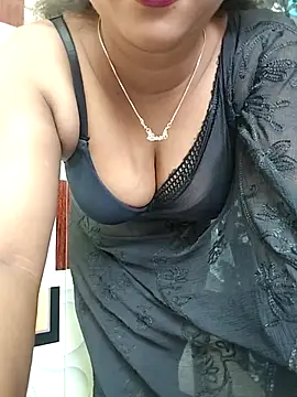 ANGE-MOU online show from April 14, 2026, 2:38 am