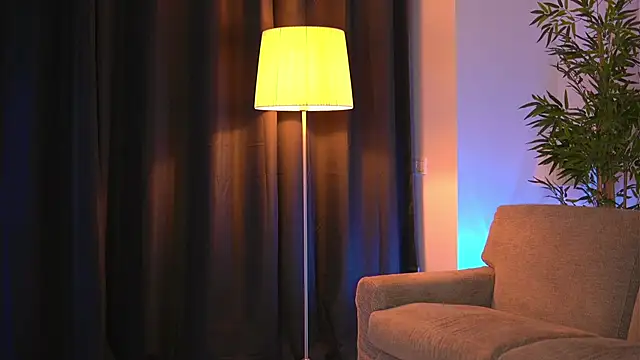 Snapshot of EllenKarter chatting on October 5, 2025, 7:04 pm EllenKarter online show from October 5, 2025, 7:04 pm