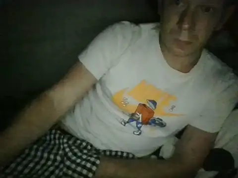 IkarosSS online show from July 12, 2026, 7:58 pm