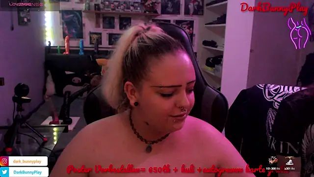 DarkBunnyPlay online show from December 17, 2024, 8:21 pm