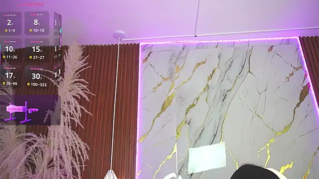 Snapshot of haylie_ chatting on February 16, 2025, 5:59 am haylie  online show from February 16, 2025, 5:59 am