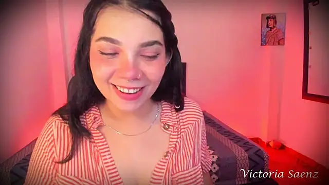Snapshot of victoriaasaenz_ chatting on October 3, 2025, 12:58 am victoriaasaenz online show from October 3, 2025, 12:58 am