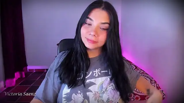 victoriaasaenz  online show from April 16, 2026, 12:44 am