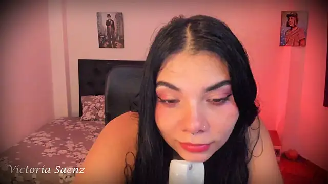 Snapshot of victoriaasaenz_ chatting on November 6, 2025, 12:36 am victoriaasaenz online show from November 6, 2025, 12:36 am