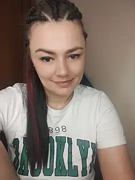 KrissSexi online show from May 26, 2026, 7:39 am