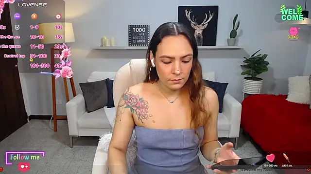 Snapshot of Bianca____ chatting on November 8, 2025, 11:08 pm Bianca online show from November 8, 2025, 11:08 pm