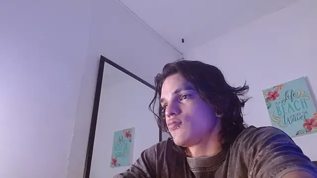 Snapshot of AlbertBernal69 chatting on October 15, 2025, 3:16 am AlbertBernal69 online show from October 15, 2025, 3:16 am