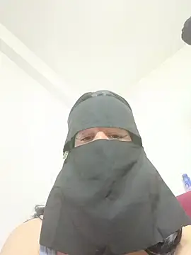 KHALIJIA-ARABIA-couple online show from December 4, 2025, 8:41 pm