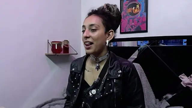 Snapshot of ORIANNA_BODMOD chatting on January 22, 2025, 5:59 am ORIANNA BODMOD online show from January 22, 2025, 5:59 am