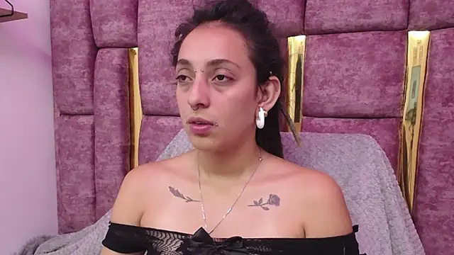 Snapshot of ORIANNA_BODMOD chatting on February 22, 2025, 5:44 am ORIANNA BODMOD online show from February 22, 2025, 5:44 am