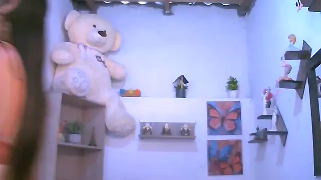 ChiaraFioree online show from November 13, 2025, 7:29 pm