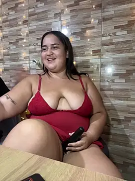 Snapshot of MinaBoss chatting on March 28, 2026, 12:33 am MinaBoss online show from March 28, 2026, 12:33 am