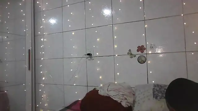 Snapshot of MinaBoss chatting on March 25, 2026, 12:44 am MinaBoss online show from March 25, 2026, 12:44 am