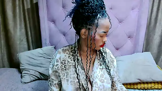 Snapshot of AFRICANGODDESSXXX chatting on April 8, 2026, 11:28 pm AFRICANGODDESSXXX online show from April 8, 2026, 11:28 pm