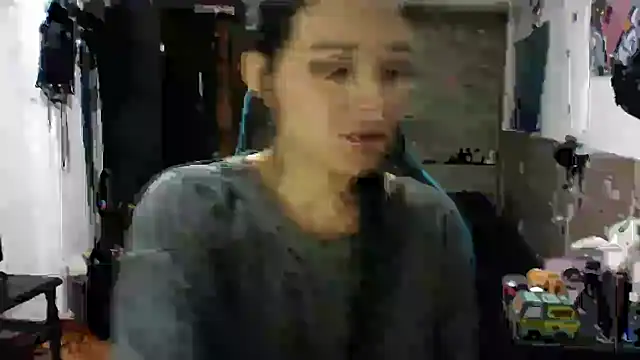 Snapshot of AngelaQueen_ chatting on October 8, 2025, 6:19 pm AngelaQueen online show from October 8, 2025, 6:19 pm