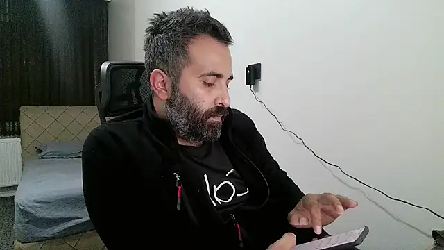 Snapshot of tgltplsr chatting on November 1, 2025, 9:52 pm tgltplsr online show from November 1, 2025, 9:52 pm