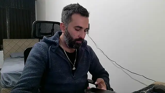 Snapshot of tgltplsr chatting on November 26, 2025, 9:48 pm tgltplsr online show from November 26, 2025, 9:48 pm