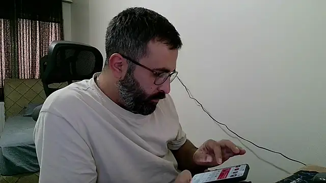 Snapshot of tgltplsr chatting on November 28, 2025, 6:46 am tgltplsr online show from November 28, 2025, 6:46 am