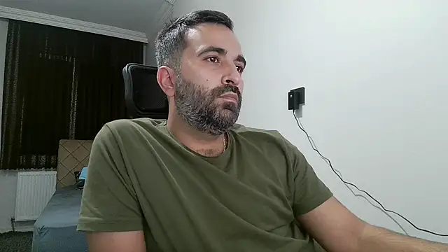 Snapshot of tgltplsr chatting on September 14, 2025, 8:20 pm tgltplsr online show from September 14, 2025, 8:20 pm