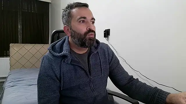 Snapshot of tgltplsr chatting on November 25, 2025, 2:01 am tgltplsr online show from November 25, 2025, 2:01 am