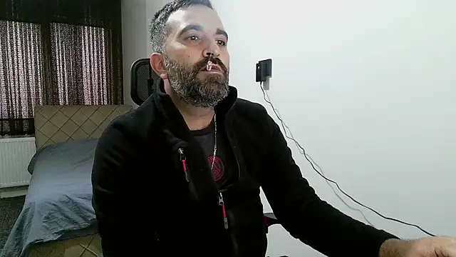 Snapshot of tgltplsr chatting on October 16, 2025, 4:32 am tgltplsr online show from October 16, 2025, 4:32 am