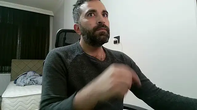 Snapshot of tgltplsr chatting on February 16, 2025, 2:09 am tgltplsr online show from February 16, 2025, 2:09 am