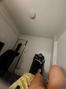 hotbiabrazil online show from April 3, 2026, 10:05 pm