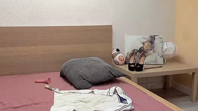 ZoeKhalifa online show from September 20, 2025, 11:04 am