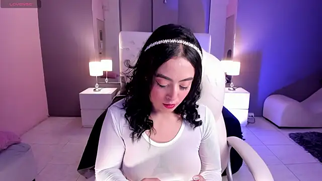 kim thompson 1 online show from January 10, 2025, 12:04 pm