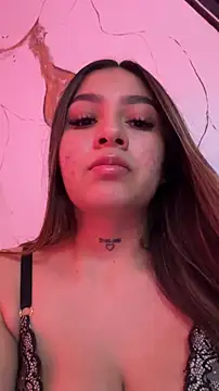 LunaBaker-1 online show from April 5, 2026, 8:32 am