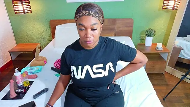 Snapshot of dannaahbrown chatting on September 11, 2025, 7:36 pm dannaahbrown online show from September 11, 2025, 7:36 pm