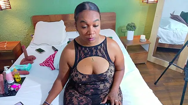 Snapshot of dannaahbrown chatting on October 23, 2025, 5:11 pm dannaahbrown online show from October 23, 2025, 5:11 pm