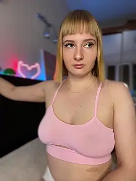 evaran  online show from October 21, 2025, 4:28 pm