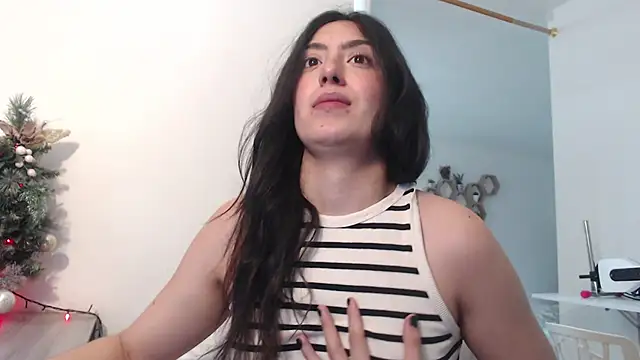 Snapshot of MIYESSI chatting on January 19, 2026, 4:22 pm MIYESSI online show from January 19, 2026, 4:22 pm