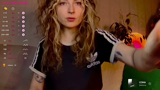 Snapshot of IttyKitty chatting on April 8, 2026, 1:29 am IttyKitty online show from April 8, 2026, 1:29 am