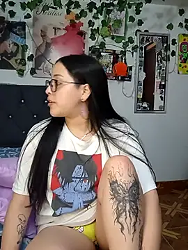 Snapshot of persefone_core chatting on March 14, 2025, 4:32 am persefone core online show from March 14, 2025, 4:32 am