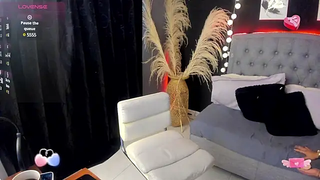 Isabella lt online show from March 10, 2025, 11:23 am