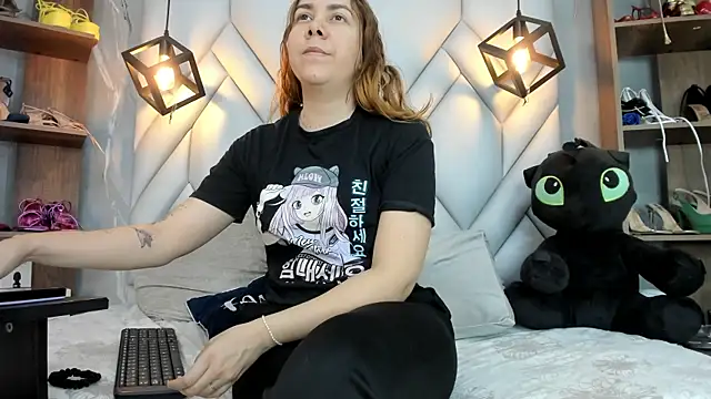 Snapshot of SakuraLee_ chatting on March 15, 2025, 7:48 pm SakuraLee online show from March 15, 2025, 7:48 pm
