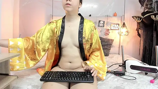 SakuraLee  online show from November 5, 2025, 1:47 pm