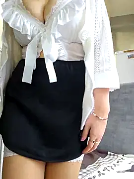 Snapshot of LybovNTV chatting on February 19, 2026, 9:39 am LybovNTV online show from February 19, 2026, 9:39 am